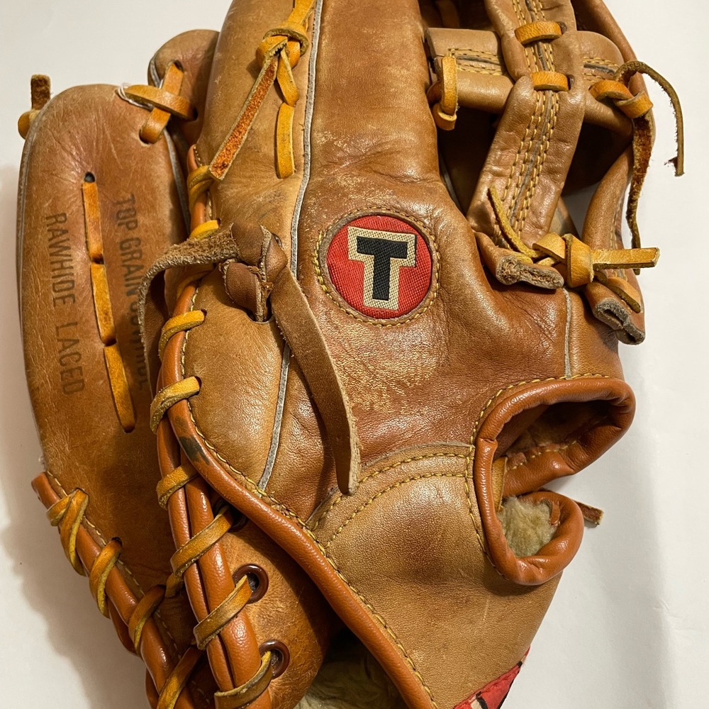 Tru Play Tan Leather Baseball Glove